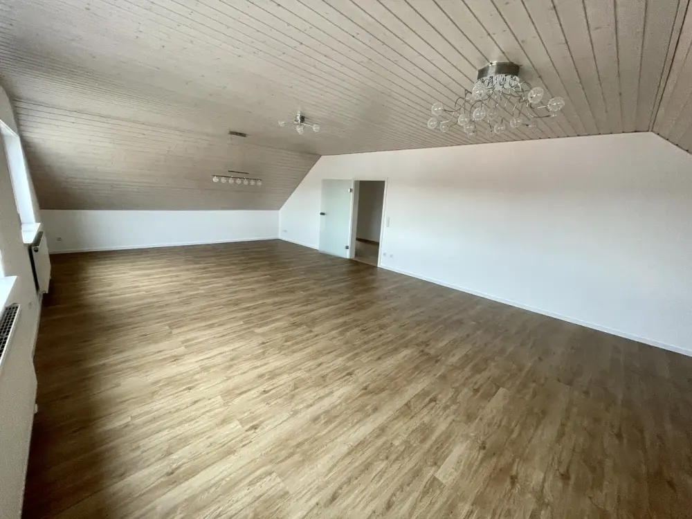 5.5-Room Attic Apartment in Hördt