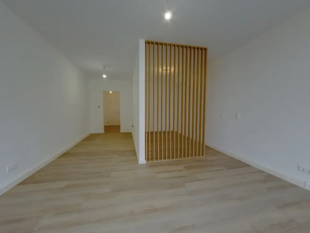 السكن الأول بعد الترميم - موقع مركزي في لوني