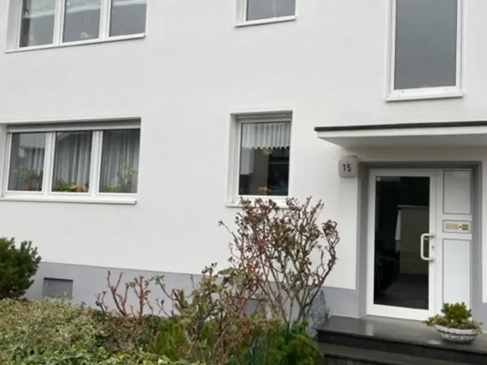 Stilvoll modernisiert: Kompaktes Apartment in Köln-Dellbrück