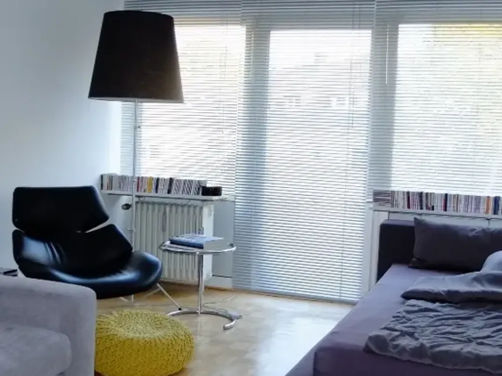 DECKSTEIN - Sehr gemütliche Ein-Zimmer-Wohnung, Renoviert, Gehobene Ausstattung, Balkon