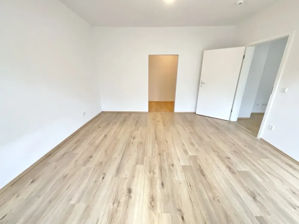 Große und flexible 2 Zimmerwohnung mit begehbarem Kleiderschrank