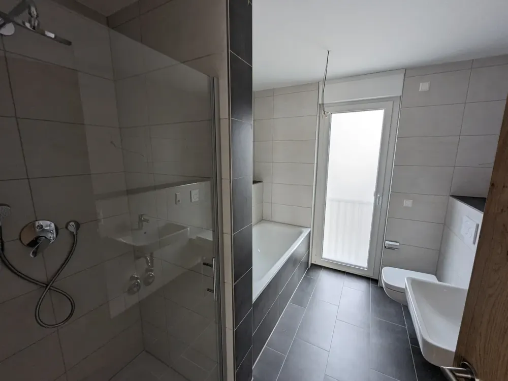 Moderne 3-Zimmer-Wohnung mit Balkon in Waldbronn