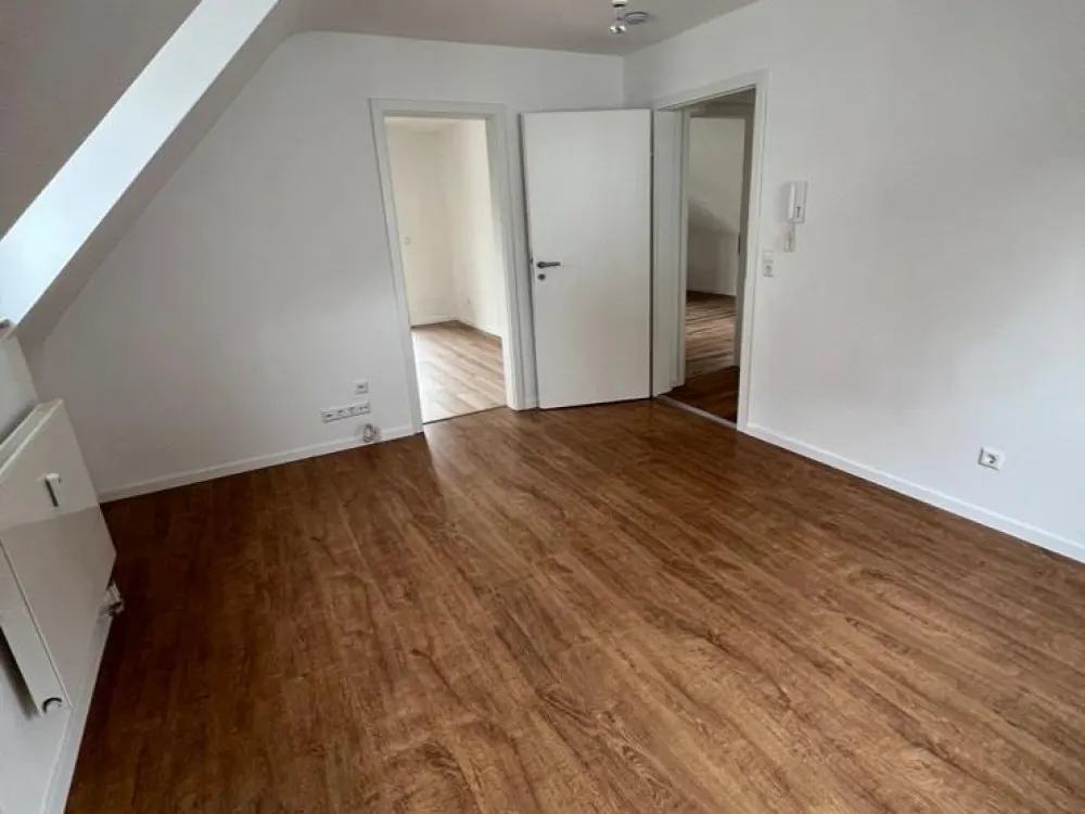 2,5 Zimmer Wohnung in top renovierten Zustand