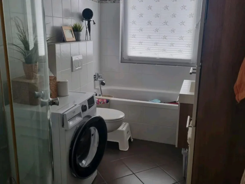 3 Zimmer Wohnung mit Balkon