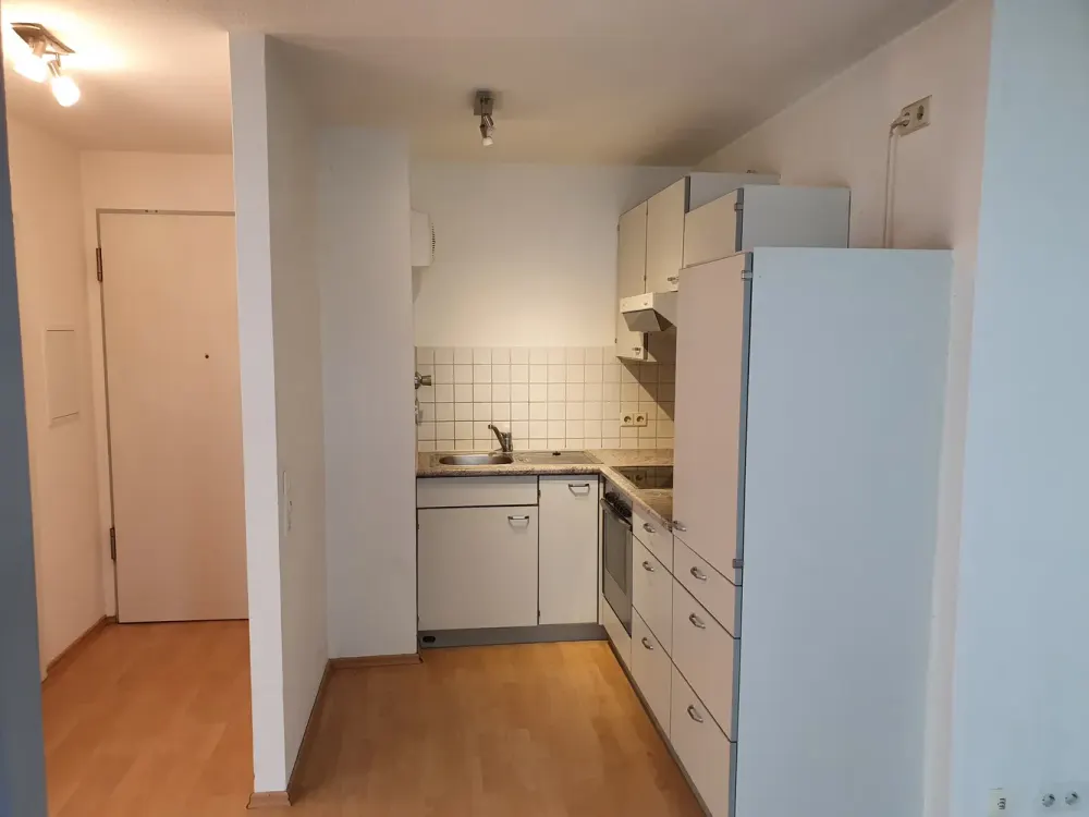 *** Sonnen-Terrasse mit 2 Zimmern und grünem Ausblick***