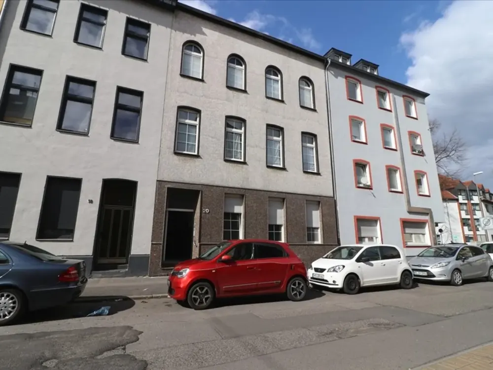 *3 Zimmer mit Flair im Dachgeschoss* in Krefeld, Hardenbergstr.