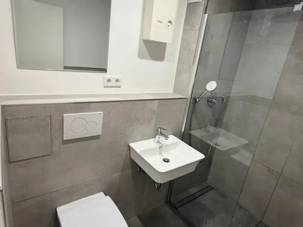 Home with 3 Rooms in Unterbilk