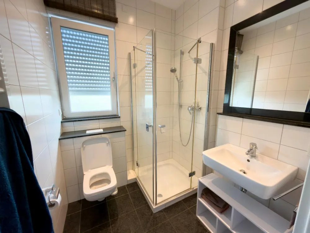 Wohnung zur Zwischenmiete Ehrenfeld September-Januar WG geeignet