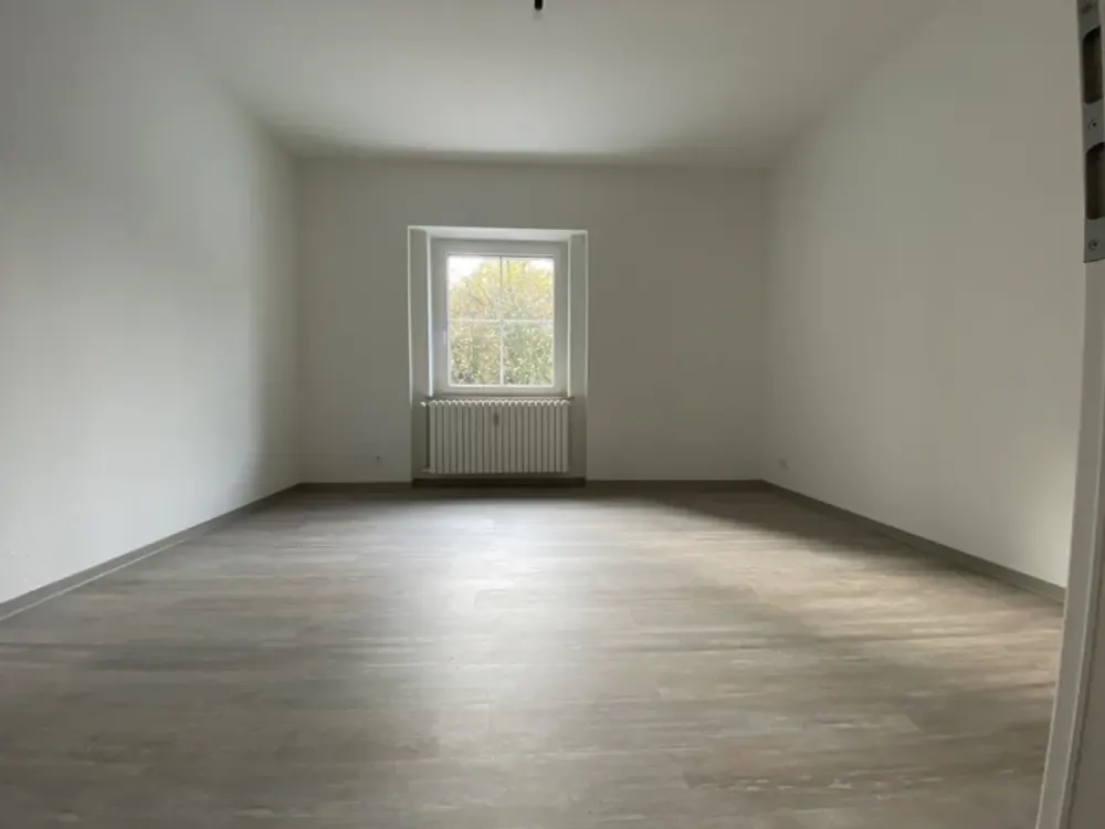 Frisch renovierte 2-Zimmer Wohnung am Waldrand
