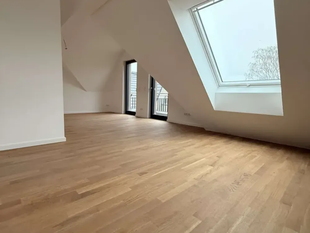 3 Zimmer Dachgeschosswohnung ab sofort zu vermieten