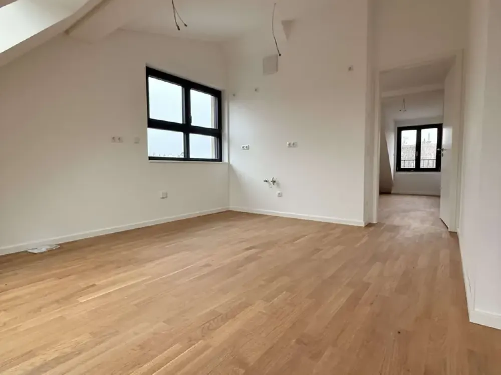 3 Zimmer Dachgeschosswohnung ab sofort zu vermieten