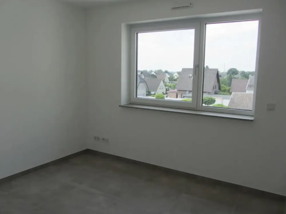Attraktive 3-Zi-Wohnung im Zentrum von Niederkassel