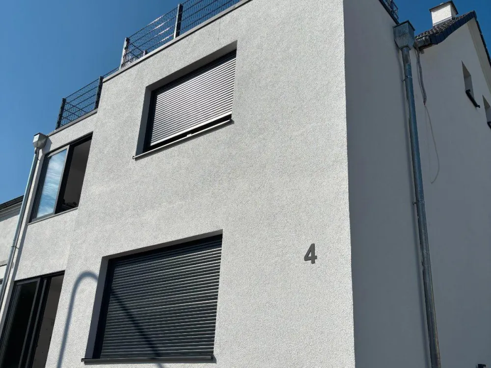 Erstbezug-Charme: DG-Wohnung mit Balkon in Hanau-Großauheim