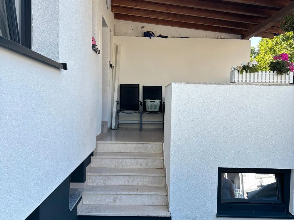 Erstbezug-Charme: DG-Wohnung mit Balkon in Hanau-Großauheim