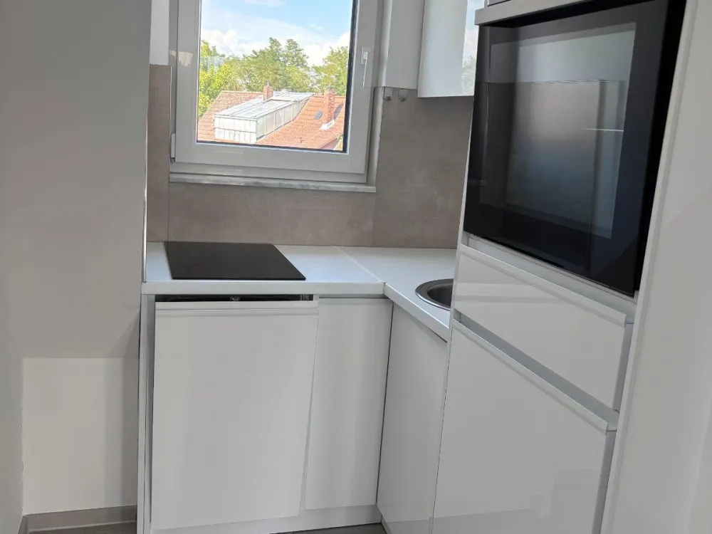 Erstbezug-Charme: DG-Wohnung mit Balkon in Hanau-Großauheim