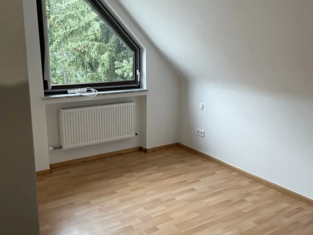 2 Zimmer Wohnung mit Einbauküche und Balkon in Köln Junkersdorf