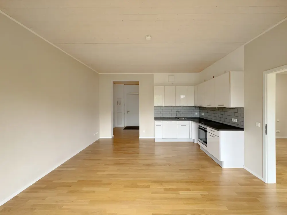 Lichtdurchflutete Dachgeschosswohnung mit privater Aufdachterrasse
