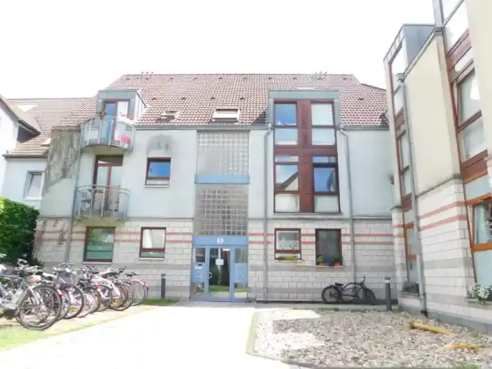 Hübsche 2-Zi.-Whg. mit Sonnenbalkon- auf Wunsch ab sofort frei