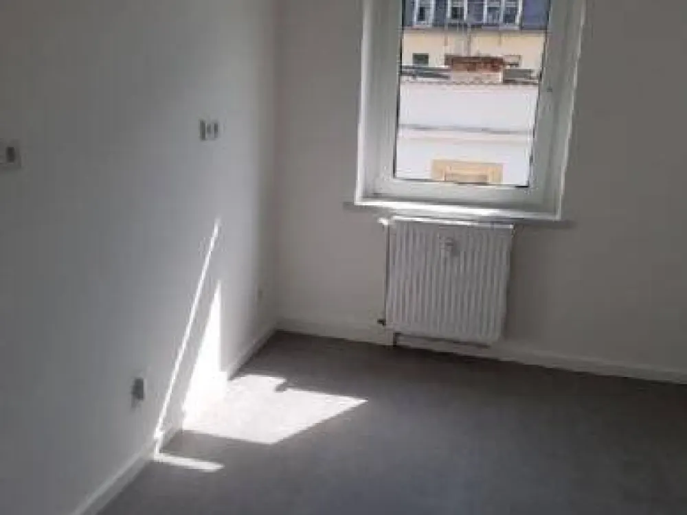 # FÜR EUCH: Alles neu saniert!!!