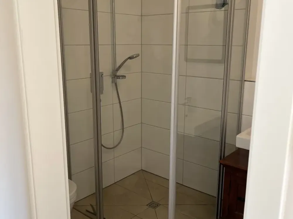 Am Krautgarten 33، 81243 ميونيخ