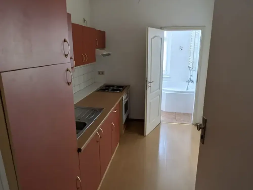 Dachgeschoßwohnung mit EBK