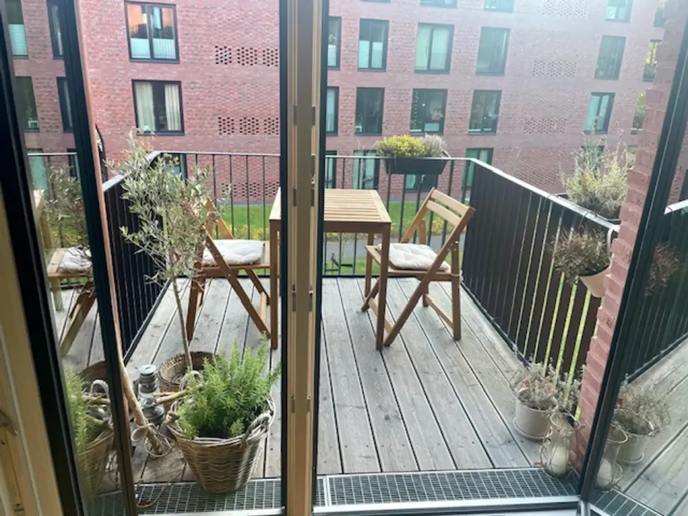 MyOne Pergolenviertel - KFW 40 - 3-Room Apartment with Balcony and Built-in Kitchen by the City Park