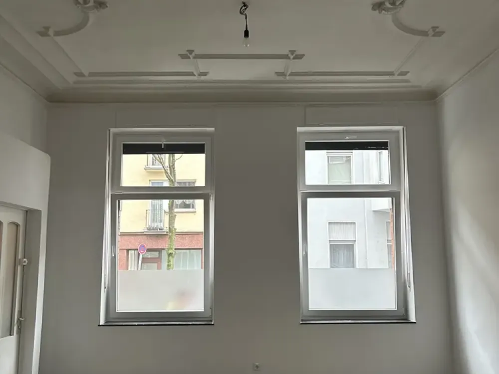 Altbau: 5 Zimmer mit exkl. Garten
