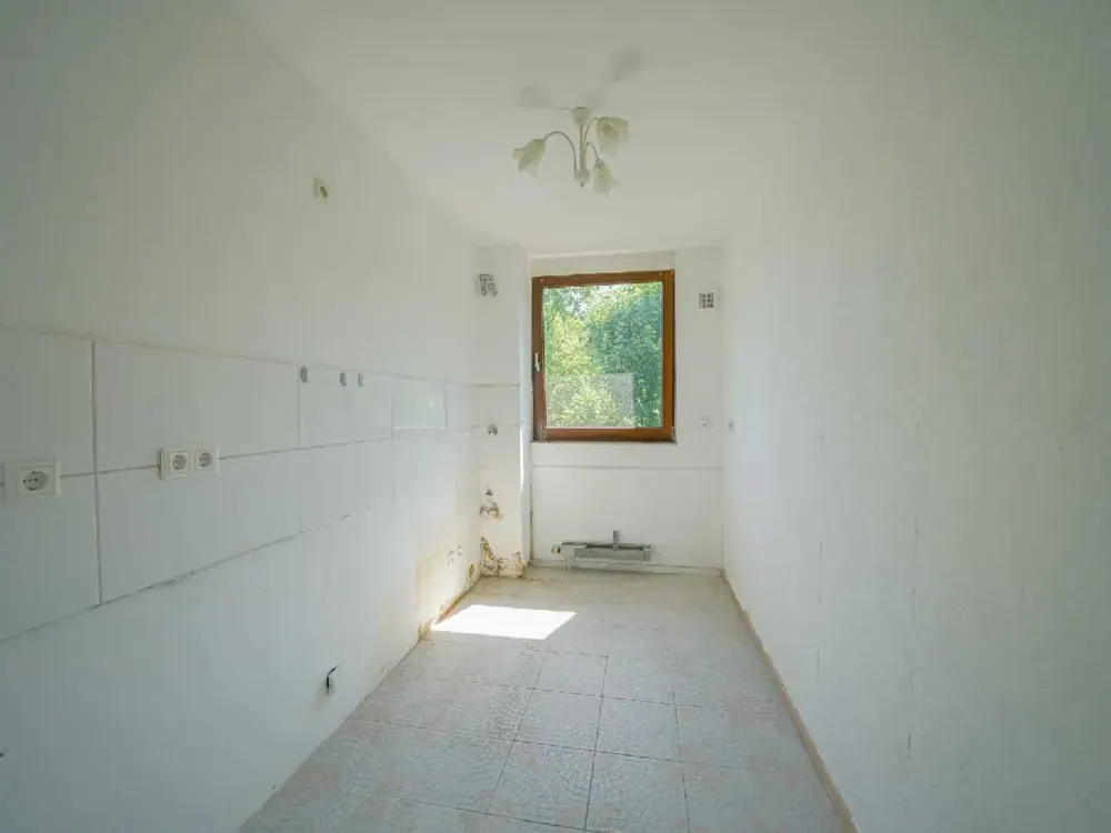 Ratingen-Ost: Schöne 2-Zimmer-Wohnung mit Balkon und Stellplatz