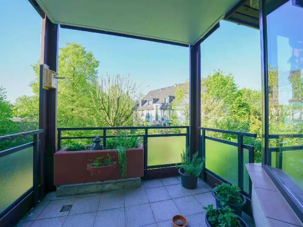 Ratingen-Ost: Schöne 2-Zimmer-Wohnung mit Balkon und Stellplatz
