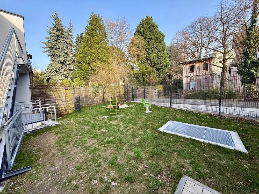 Wohnen am Rhein: Hochwertige 3-Zimmer-Maisonette im beliebten Köln-Sürth
