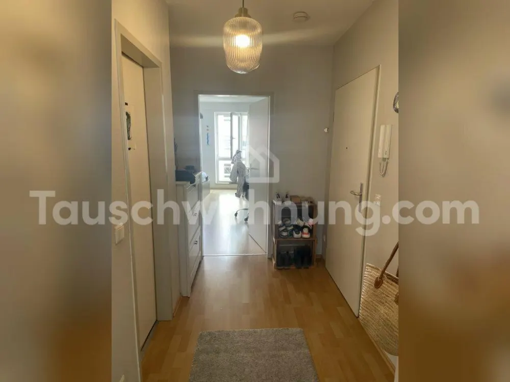 [TAUSCHWOHNUNG] Helle 2-Zi. Wohnung mit großem Balkon