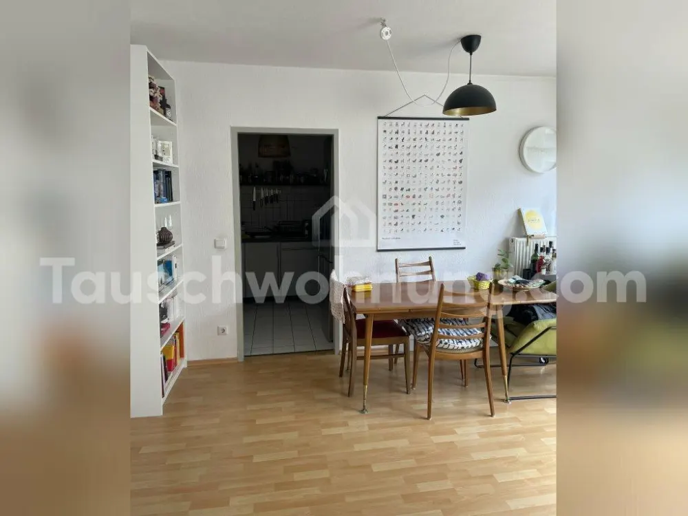 [TAUSCHWOHNUNG] Helle 2-Zi. Wohnung mit großem Balkon
