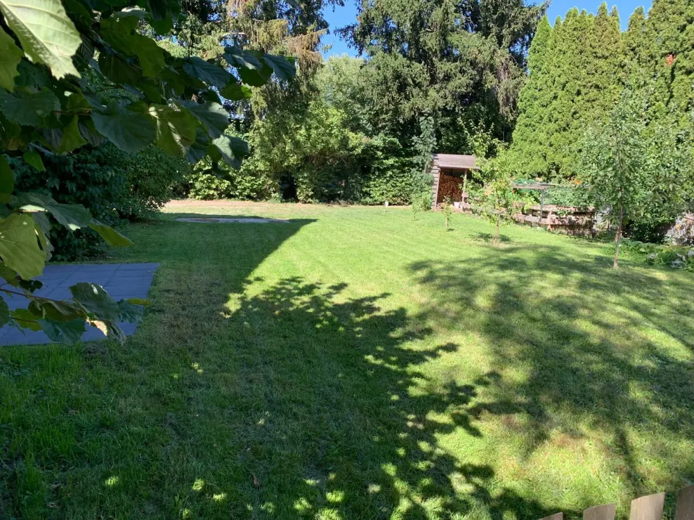 Wohnen mit 400qm-Garten, 2-Zimmer-Wohnung (85 m²), unbefristet
