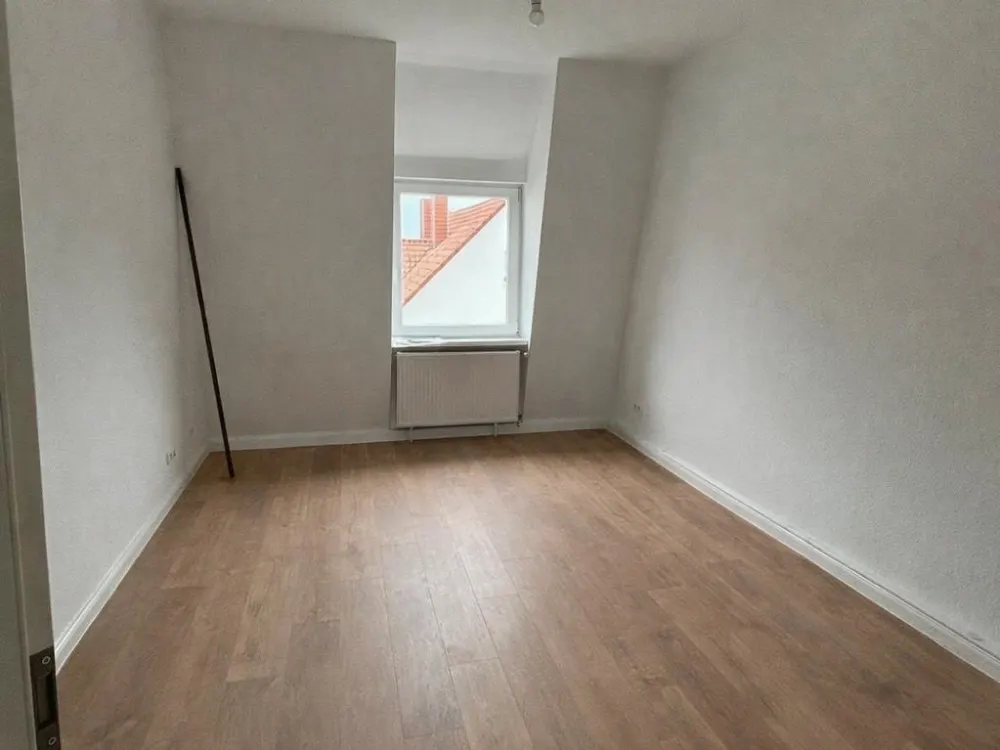 sanierte 2 Zimmer-Wohnung in zentraler Lage in Hannover-Misburg
