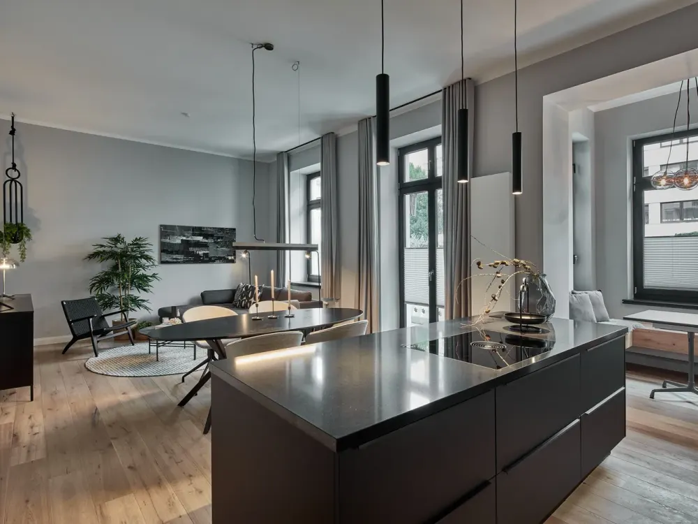 Luxus-Wohnung - Kernsanierung mit High-End-Möblierung & zwei Terrassen