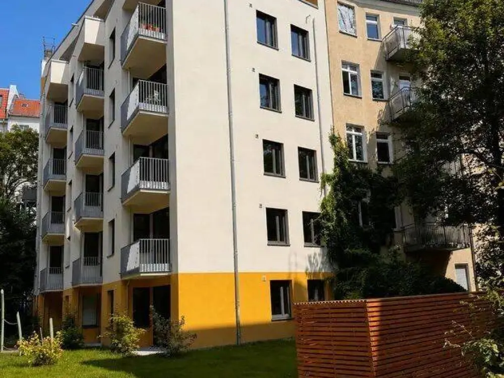 Erstbezug: 2-Zimmer-Neubau-Penthouse mit 21 m² Sonnenterrasse, Einbauküche & Aufzug