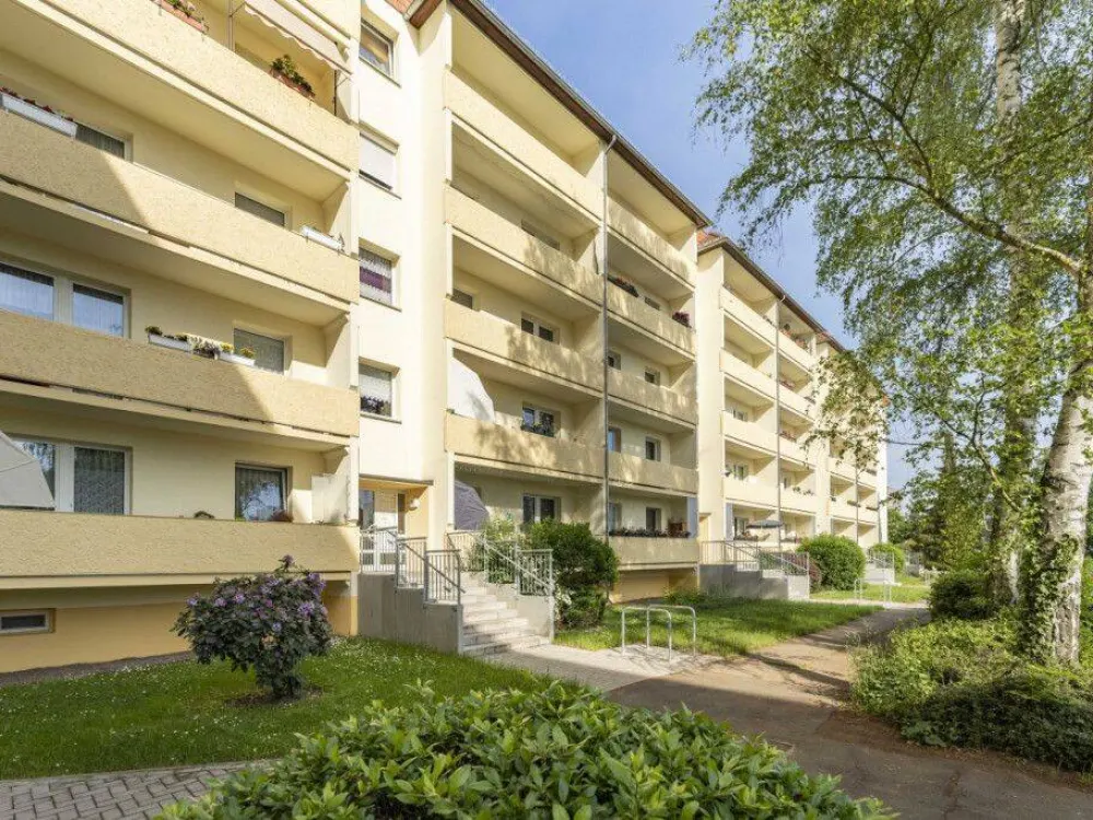 Helle Dreiraumwohnung mit Balkon und top Anbinung