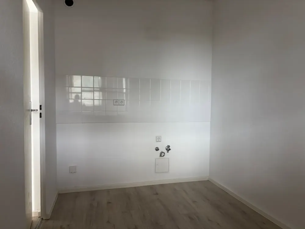 Nette Singlebude mit Balkon freut sich auf Sie!