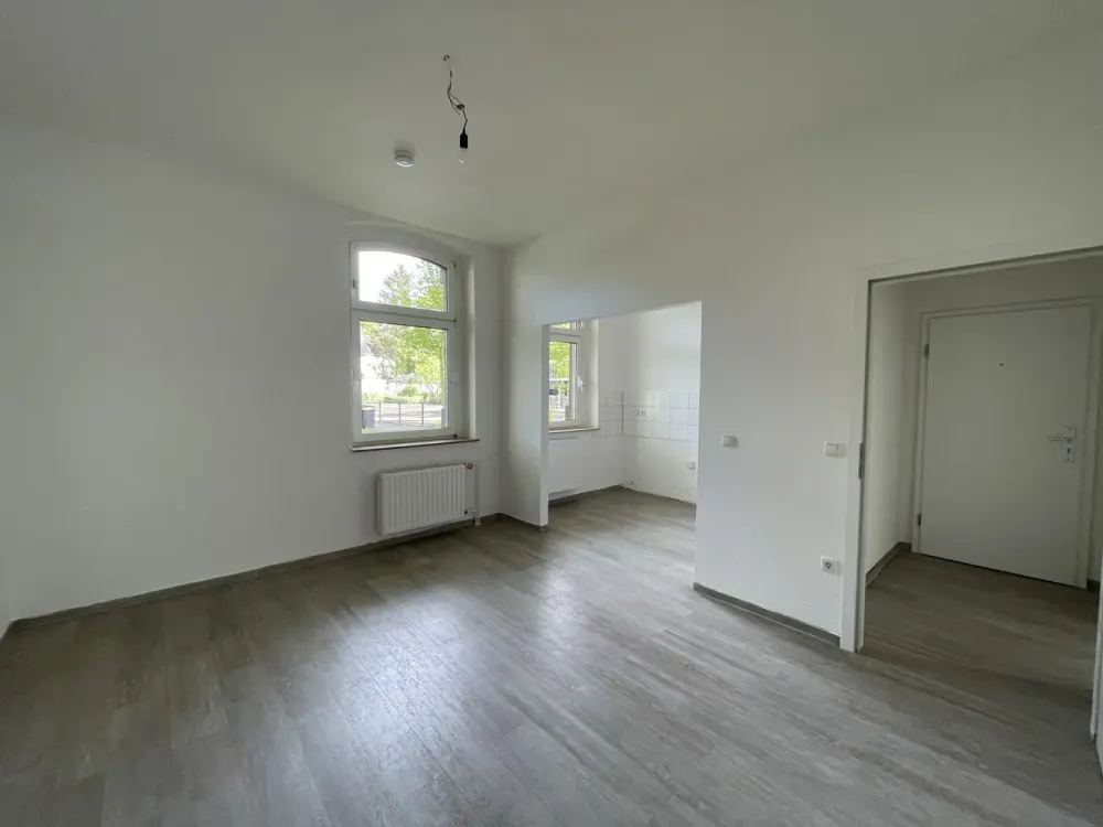 Hochwertig renovierte 3 Zimmerwohnung mit extra Esszimmer