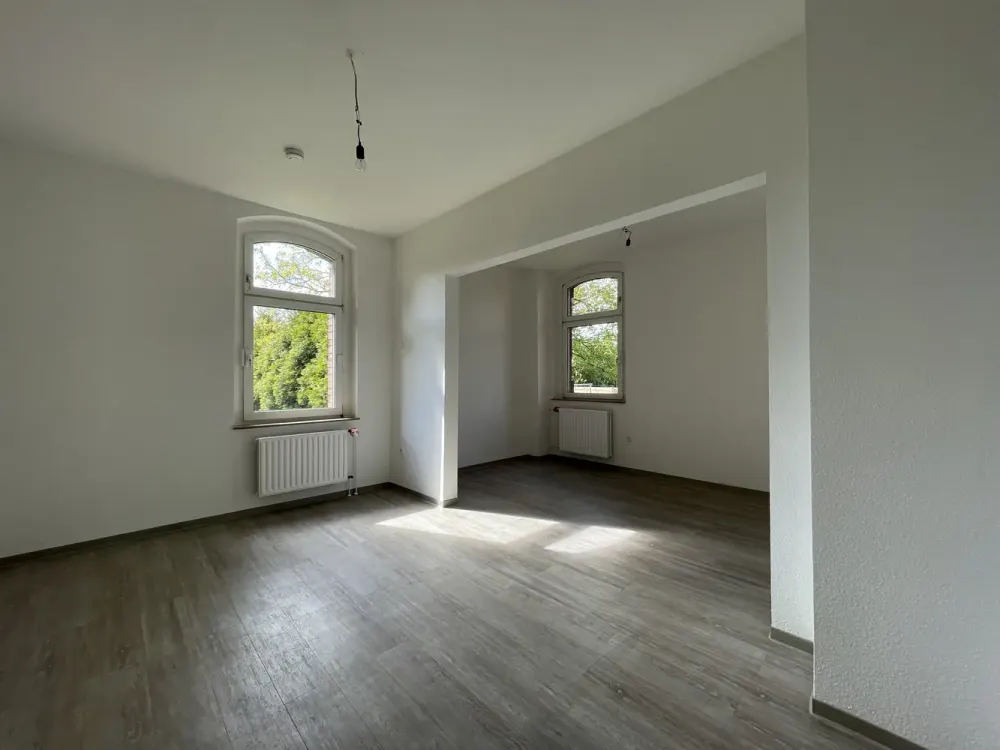Hochwertig renovierte 3 Zimmerwohnung mit extra Esszimmer