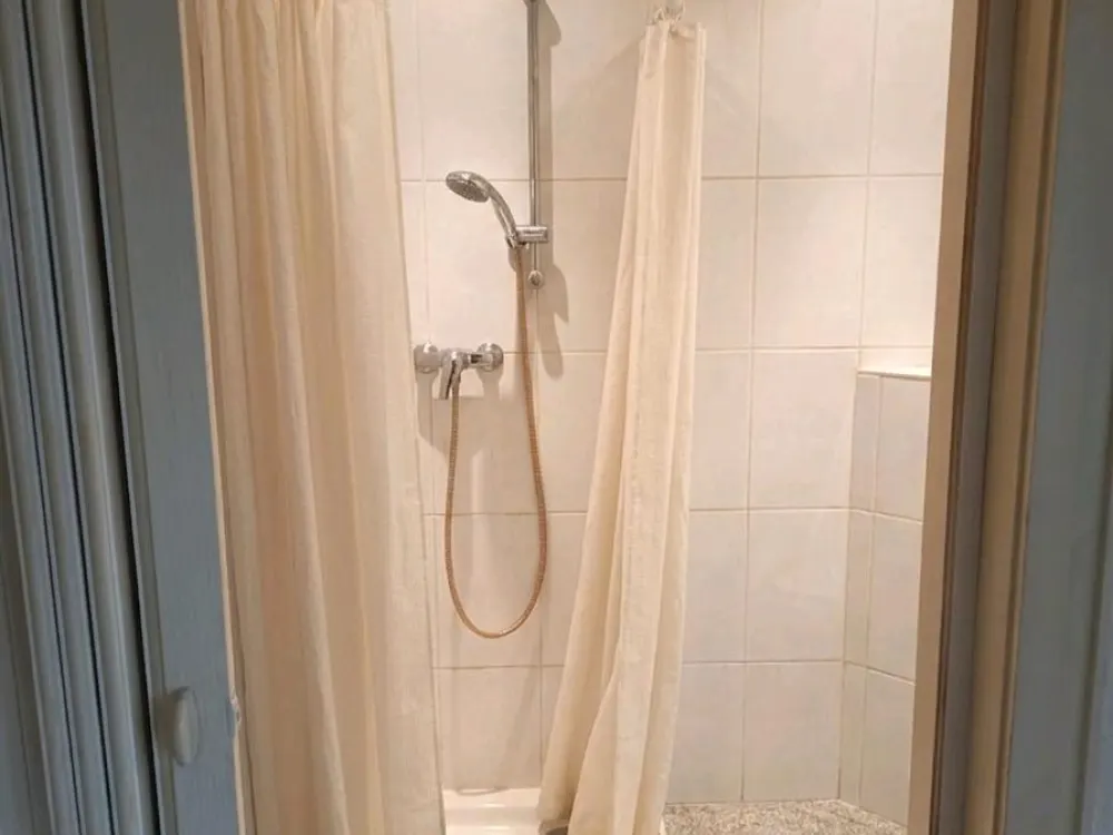 Helle 1-Zimmer-Wohnung in Lehrte Erstbezug nach Sanierung