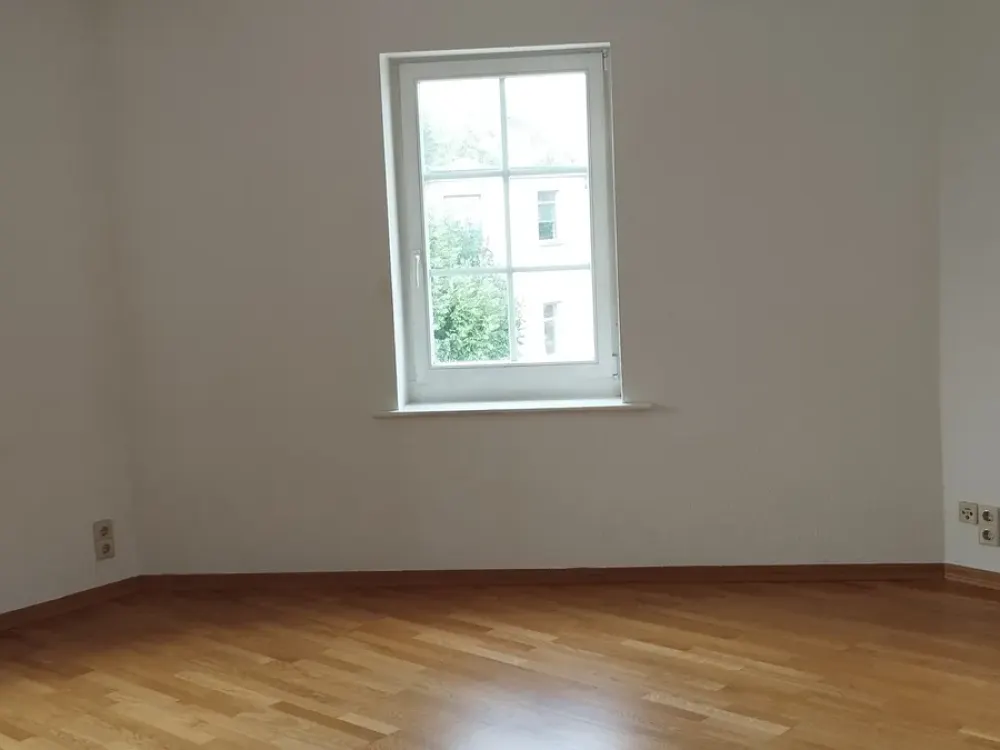 Very nice sunny 2-room apartment in a quiet side street