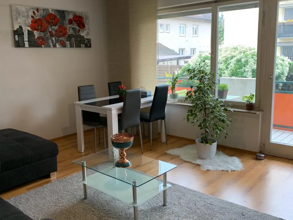 Helle 2-Zimmer-Wohnung(60qm) in Fellbach