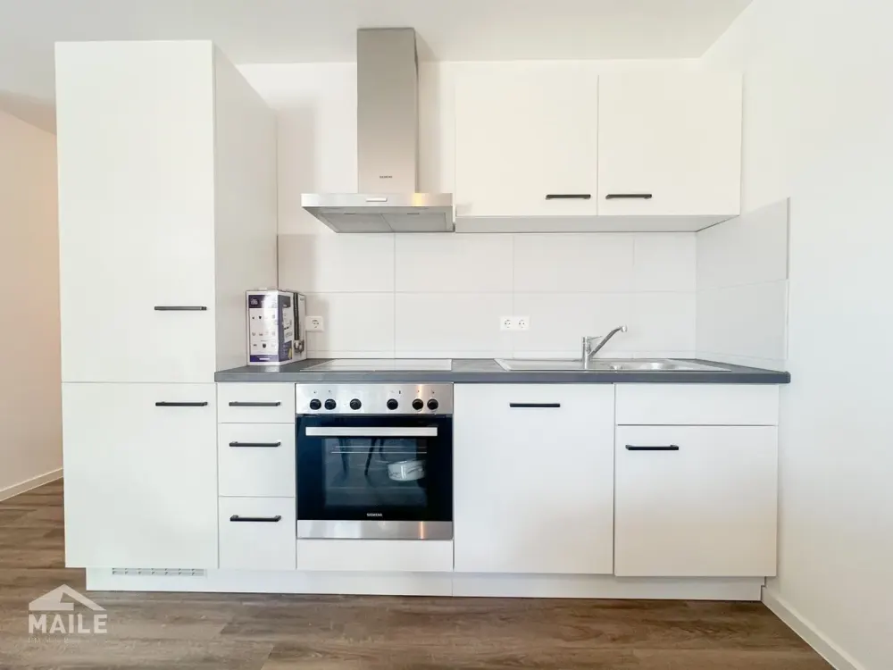 Neuwertige 1-Zimmer-Wohnung, Möbliert, barrierefrei und mit Einbauküche