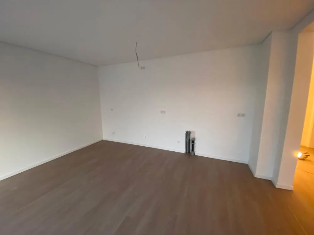 WBS erforderlich - schöne Neubau-Dachgeschoss-Wohnung mit Balkon