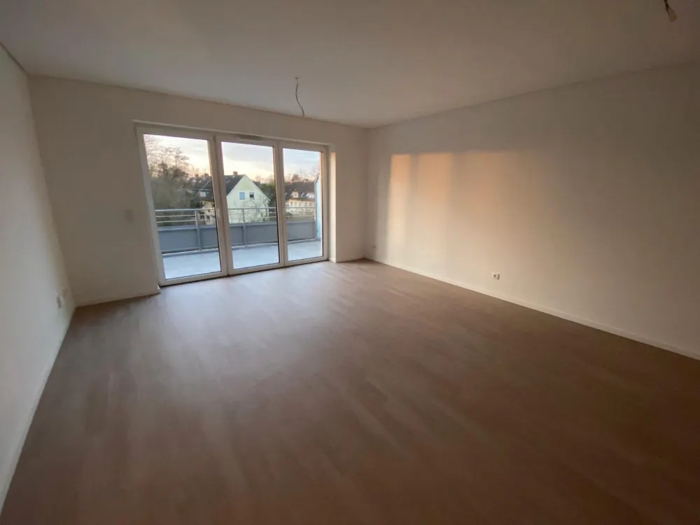 WBS erforderlich - schöne Neubau-Dachgeschoss-Wohnung mit Balkon