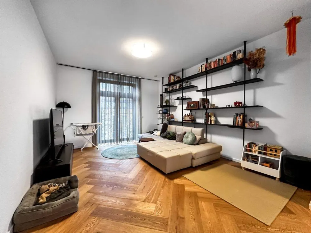 Stilvolle, hochwertig möblierte Wohnung im Herzen von Düsseldorf-Friedrichstadt