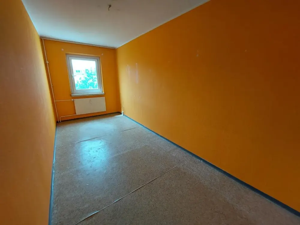 Renovierungsbedürfte 3 Zimmer WBS 160/180/220 Wohnung in Hönow