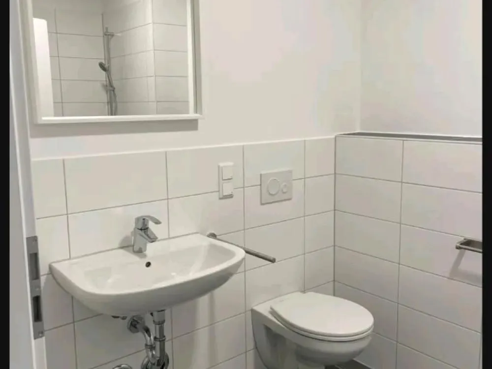 2 möblierte Zimmer mit Einbauküche