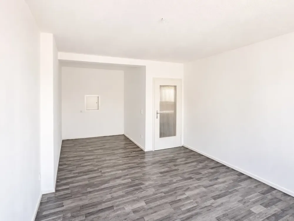 MODERNE 3-ZIMMER WOHNUNG MIT BALKON IN GEPFLEGTER KREFELDER WOHNLAGE ZU MIETEN!!